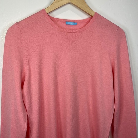 J. Mcglaughlin Henri Scalloped Hem Crew Neck lightweight Sweater Size Medium - Picture 2 of 7